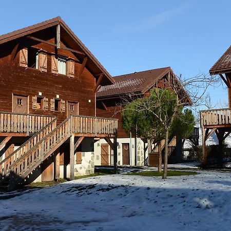 Residence Odalys Les Chalets D'Evian Bagian luar foto