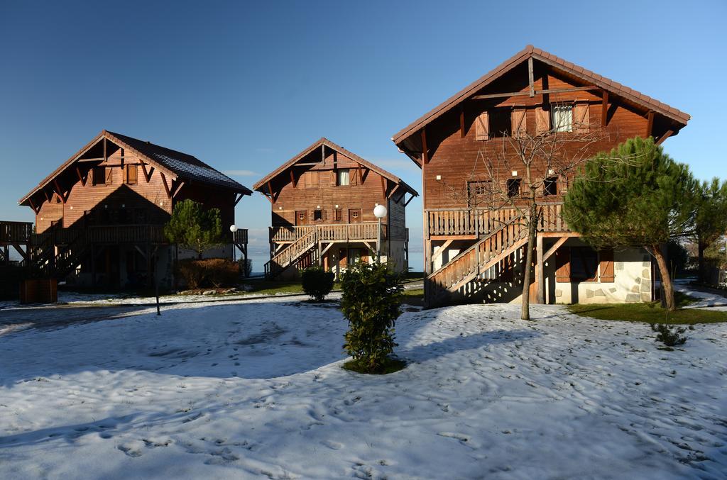 Residence Odalys Les Chalets D'Evian Bagian luar foto