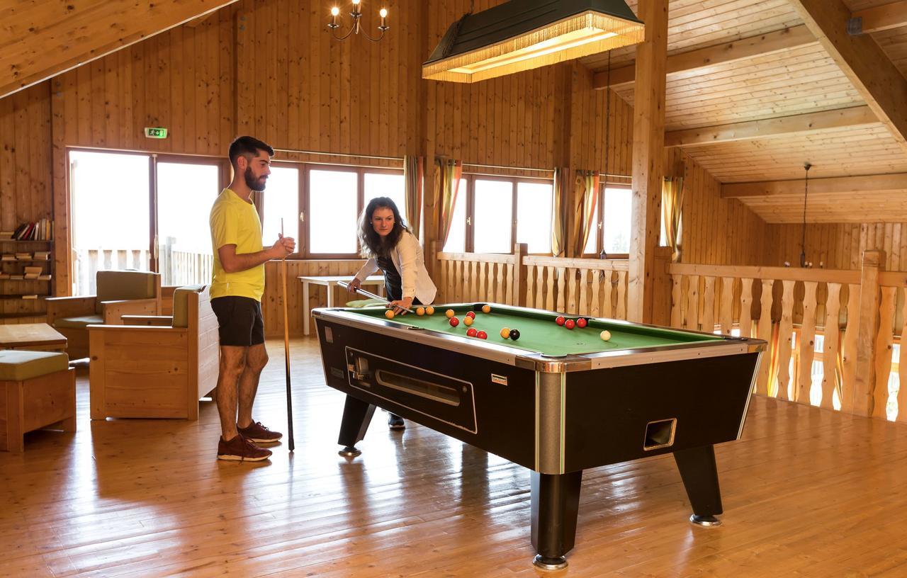 Residence Odalys Les Chalets D'Evian Bagian luar foto