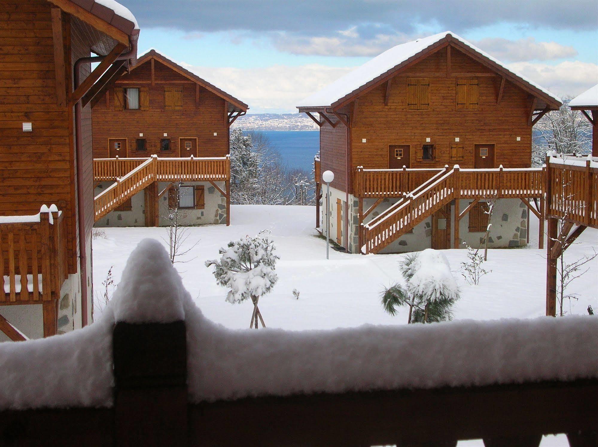 Residence Odalys Les Chalets D'Evian Bagian luar foto